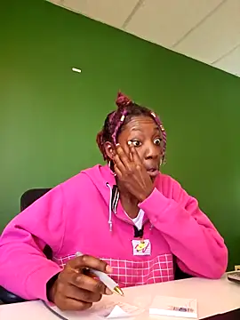 oliviaprettypussy webcam