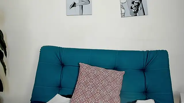 Victoria_Rosee webcam