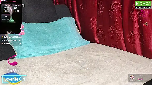 RONI--ROMANTIC webcam