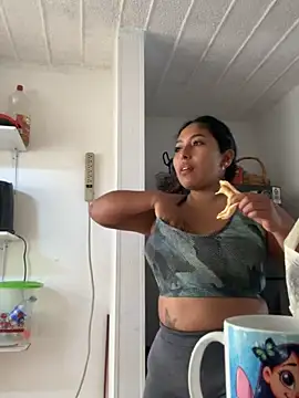 emmyjhonson07 webcam