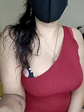 kaamuk_shweta webcam