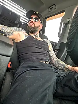 Beardedtattood webcam