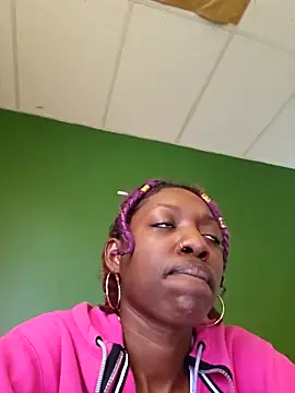 oliviaprettypussy webcam