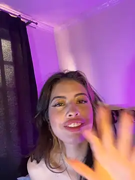 isabella-collins- webcam