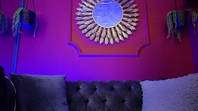 Julieta_Russell webcam