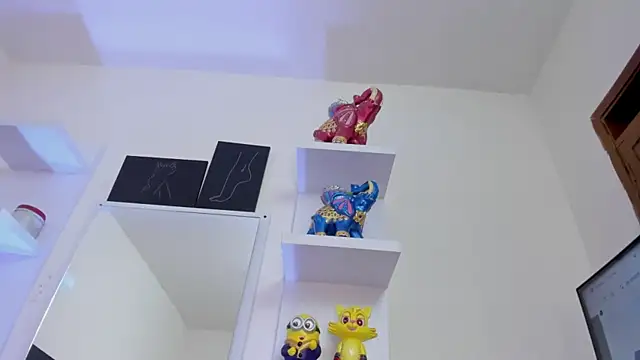 SeleneLuminari8 webcam