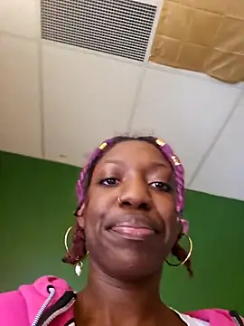 oliviaprettypussy webcam