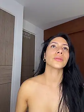 ArianaReynoldss webcam