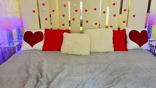 neyla_charm - Neyla_Charm's free webcam - UK Sex Cams