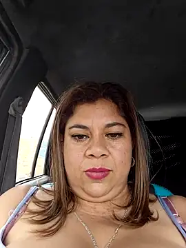 Laura-Hernandez webcam