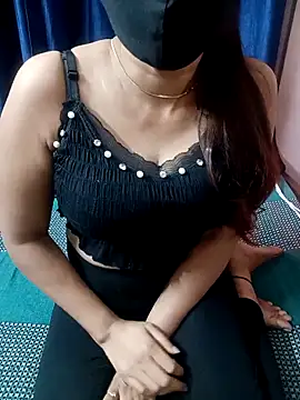 Aarti909090 webcam