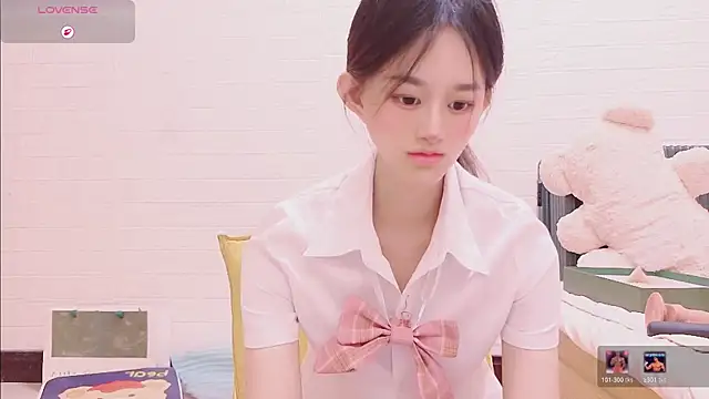 美女marina-cutegirll在线直播