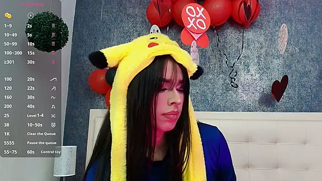 Cloeandtyfanny webcam