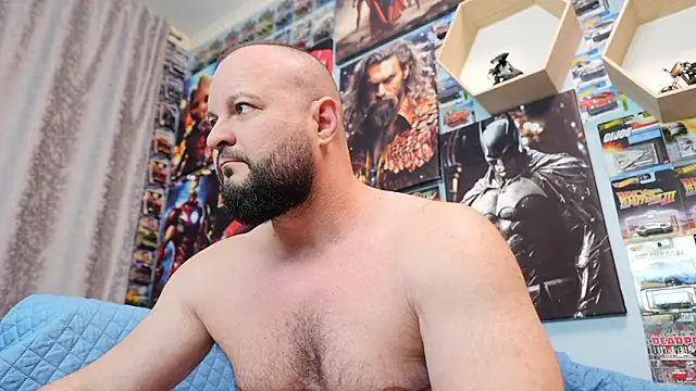 Muscle_Bear webcam