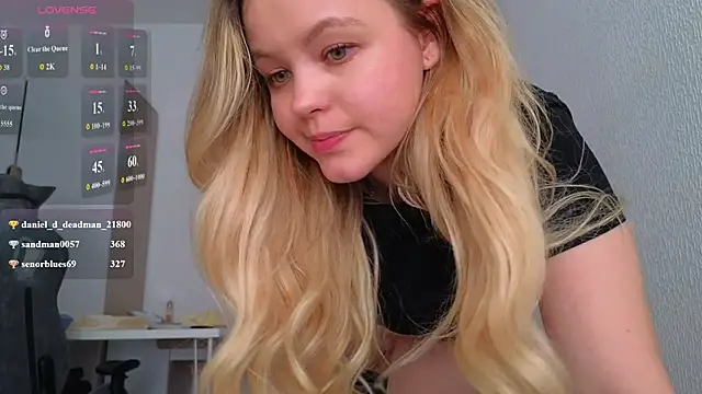 milana15 - Milana15's free webcam - UK Sex Cams