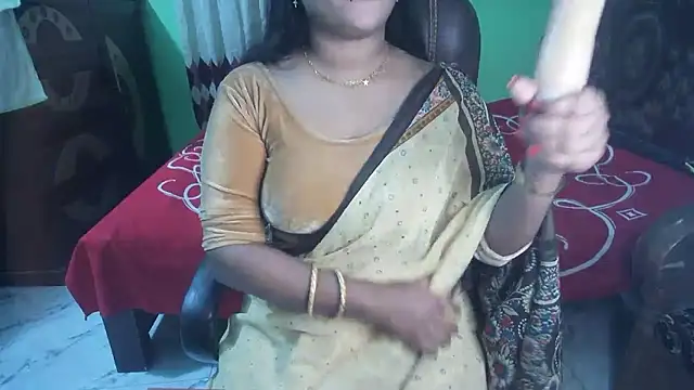 BengaliQueenStar webcam