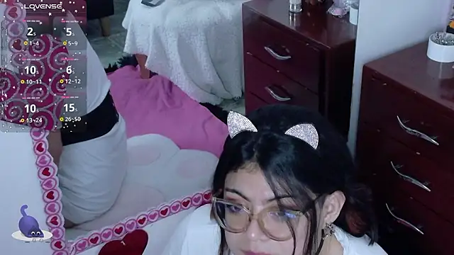 catwhite_ - Catwhite_'s free webcam - UK Sex Cams