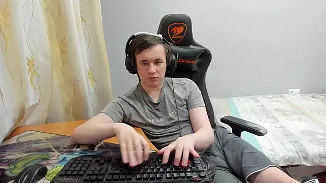 iliaskrislove - Iliaskrislove's free webcam - UK Sex Cams