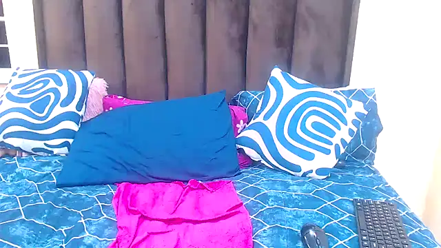 AfricanQueenxx40 webcam