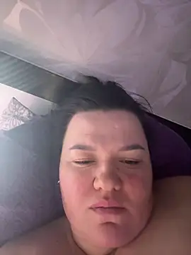 SunnyLeila2101 webcam