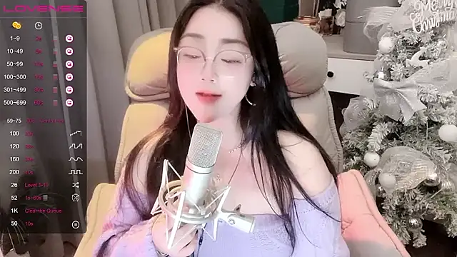 Monica-666888- webcam