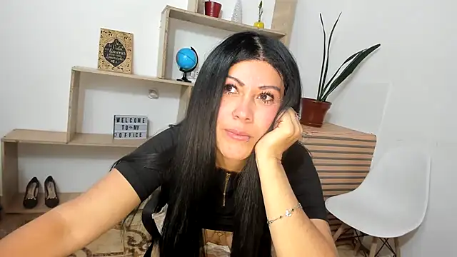 Tania_mature webcam