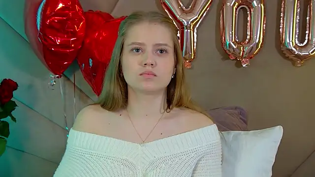 SelinSwarovski webcam