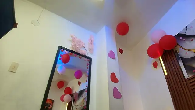 Celeste_hot_08 webcam