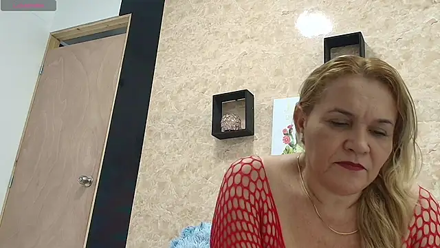 charlotte_milf30 webcam