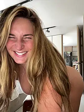 Thescorpionfr_ — Sexy dance in topless