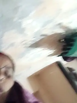 hasmi_hot09 - Hasmi_hot09's free webcam - UK Sex Cams