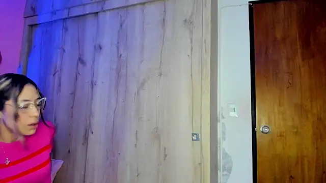 tania_06 - TANIA_06's free webcam - UK Sex Cams