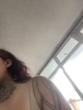 emilymoore_pink - EmilyMoore_Pink's free webcam - UK Sex Cams