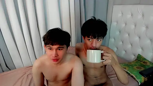 davincihugecock - Davincihugecock's free webcam - UK Sex Cams