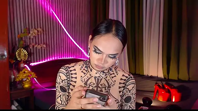 Unforgettablejulia webcam