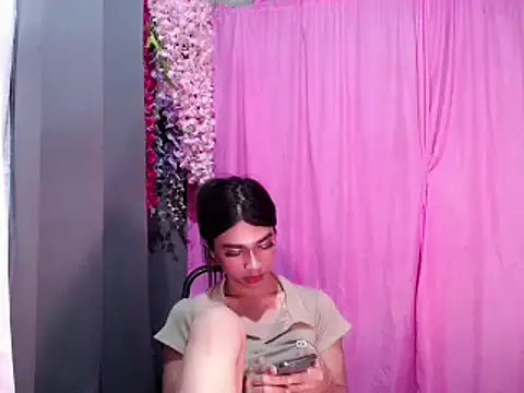 katrina_bigcock69 webcam