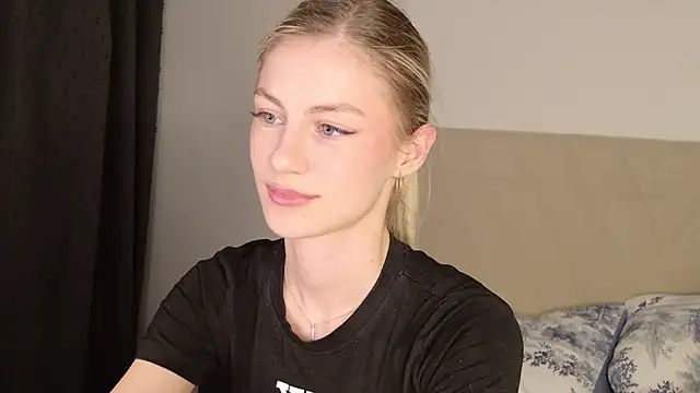 GabriellaOlsen webcam