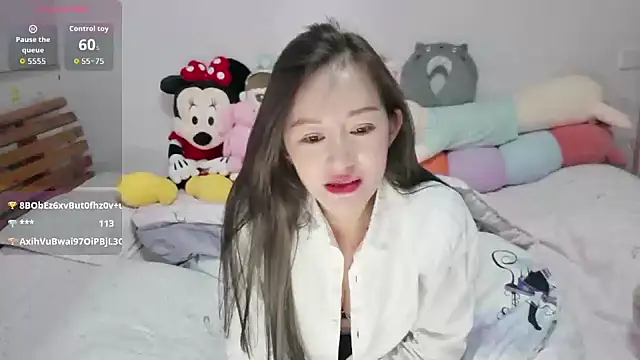 美女baozi-DDET在线直播