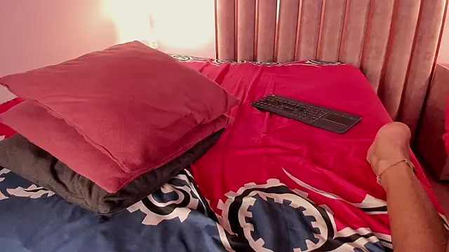 Mike_thomsonn webcam