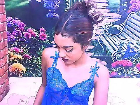 IndianPretty14u2Luv webcam