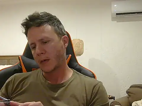 TroyDieselXXX webcam