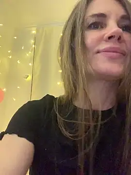 luciemack - LucieMack's free webcam - UK Sex Cams