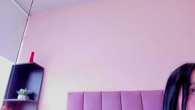 violet_myerrs webcam