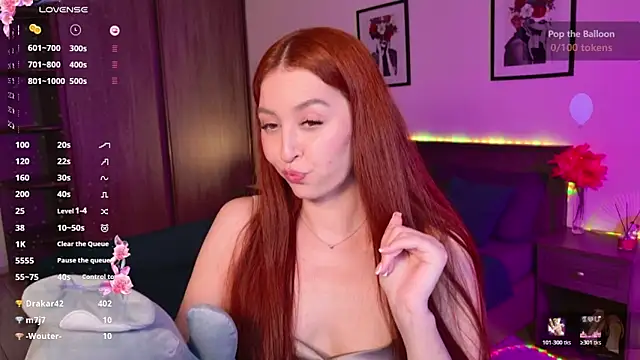 EleanorePeach webcam