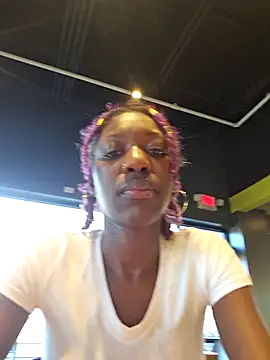 oliviaprettypussy webcam