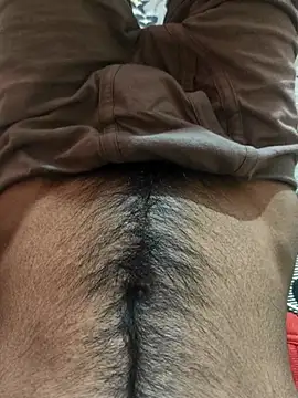 PinkedAssyrian webcam