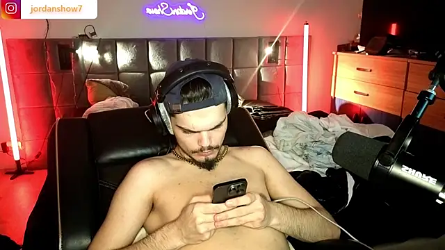JordanShow webcam