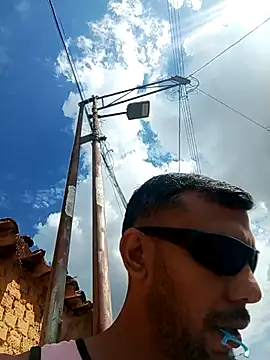 UnreadyChutzpa webcam