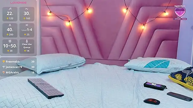 hornybarelylegalgirl webcam