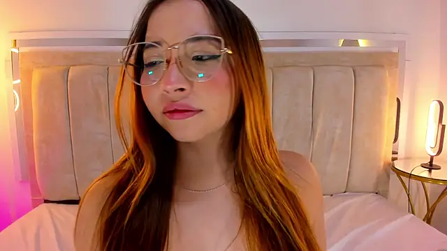 AliciaWhite_nt webcam